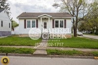 Building Photo - 2-Bedroom 1-Bath + Bonus room