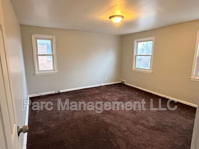 Building Photo - 16529 Pinehurst St