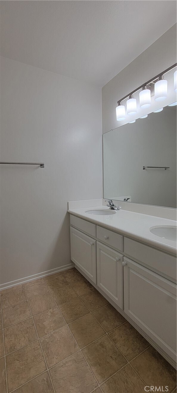 Building Photo - 1016 Timberwood