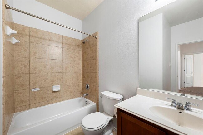 Building Photo - 1207 Cherrywood
