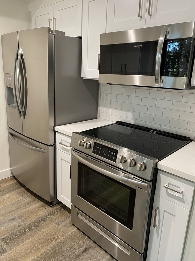 Building Photo - Ruhland Apartments