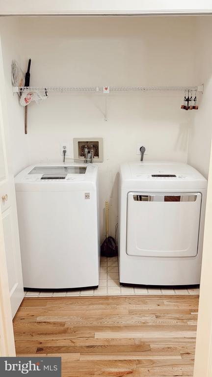 Building Photo - 101 Sarahs Ln