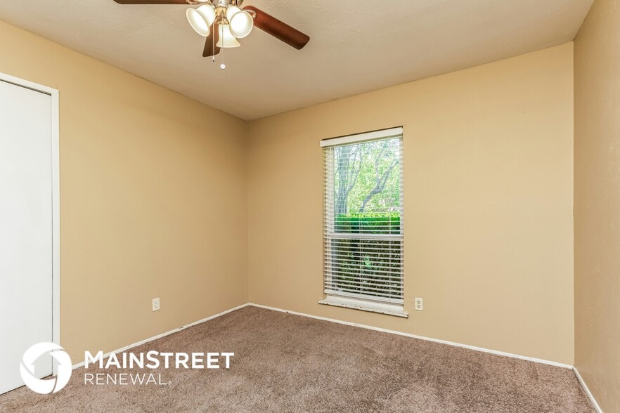 Building Photo - 7106 Flameleaf Pl