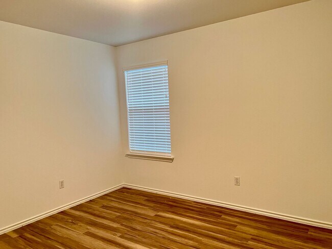 Building Photo - 12717 Bella Pkwy
