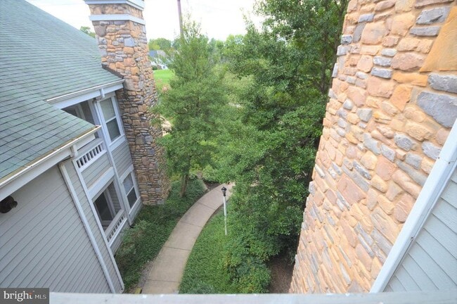 Building Photo - 13058 Autumn Woods Way