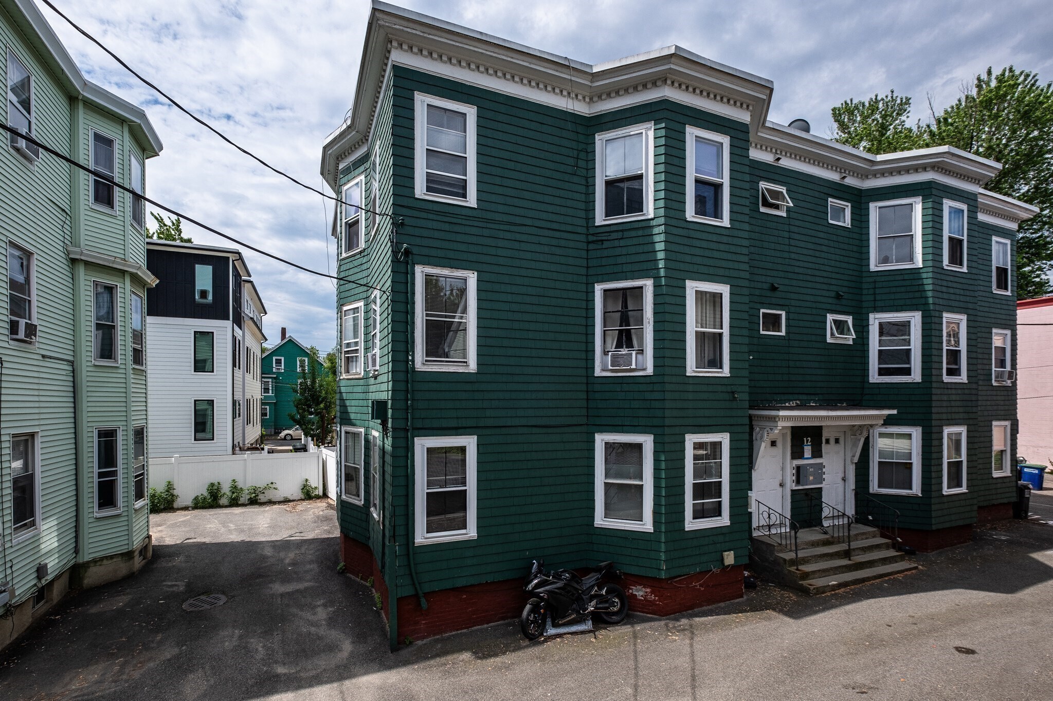 Building Photo - 14 Kilby St