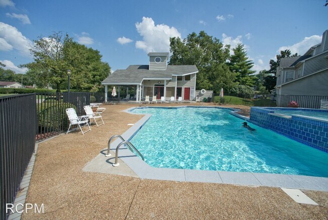 Building Photo - 2 br, 2 bath House - 1039 Stones Throw