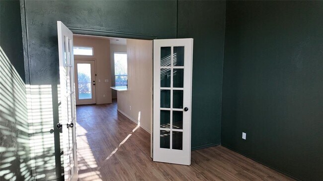 Building Photo - 3209 Grant Rd