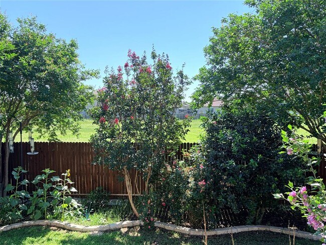 Building Photo - 1313 Fawn Lily Dr