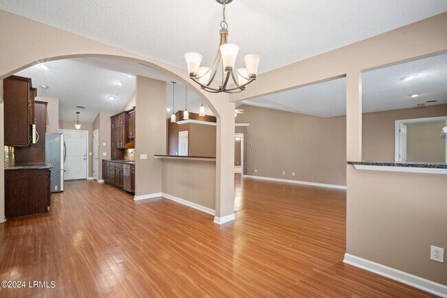 Building Photo - 44 Purrysburg Dr