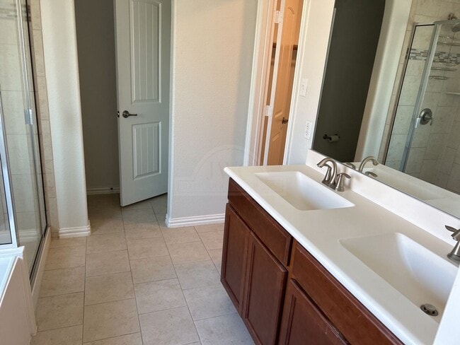 Building Photo - 6311 Serpentine Dr