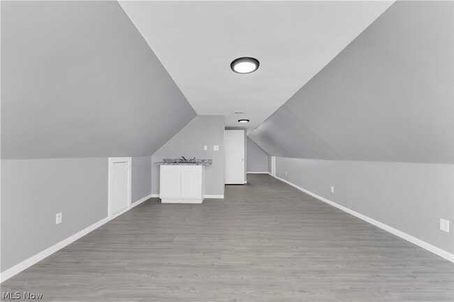 Building Photo - 10613 Sandusky Ave