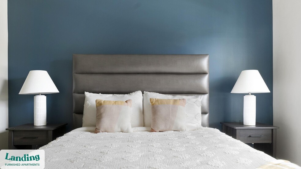 Building Photo - 1880 Maple Dr NW