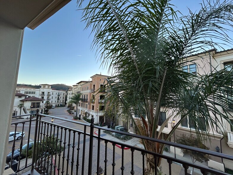 Building Photo - 23500 Park Sorrento