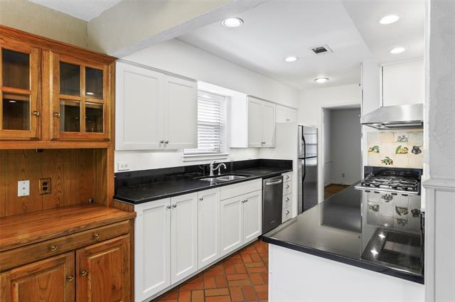 Building Photo - 9803 Windledge Dr