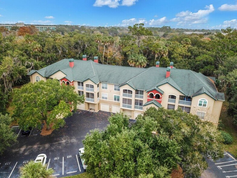 Building Photo - 120 Veracruz Dr