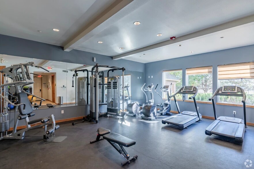 Building Photo - 1450 Idlewild Dr