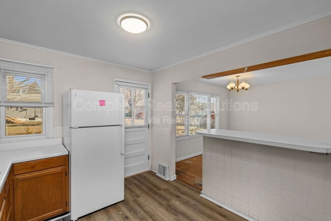 Building Photo - 10218 Unicorn Dr