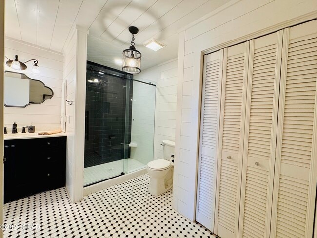Building Photo - 916 Cobia Dr