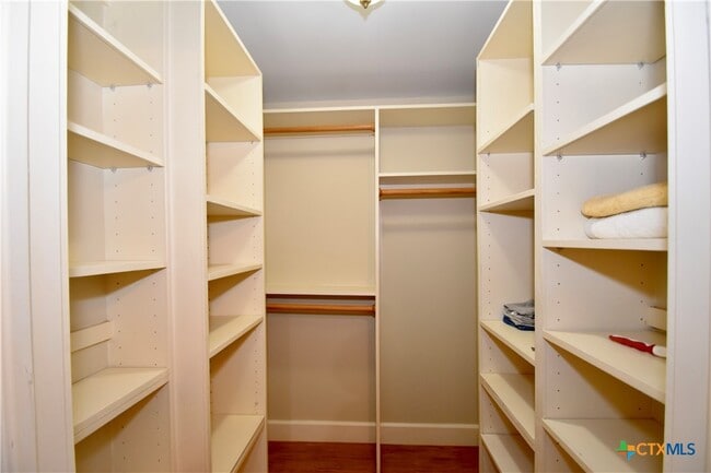 Building Photo - 2301 Lime Kiln Rd