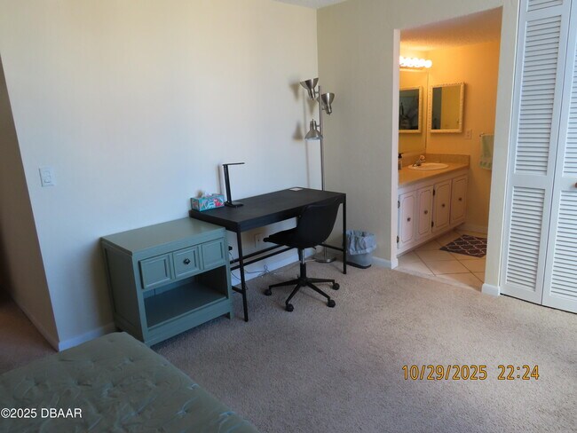 Building Photo - 3047 S Atlantic Ave