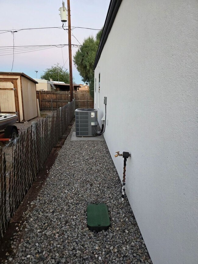 Building Photo - BRAND NEW 3/2 BATH home available for rent in Central BHC.