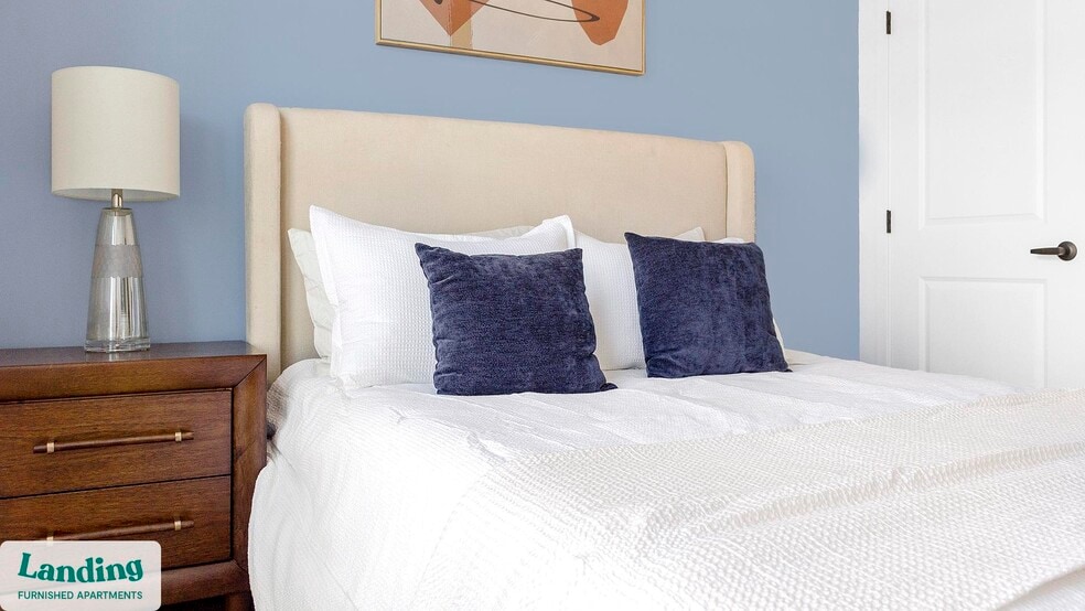 Building Photo - 650 N Main St