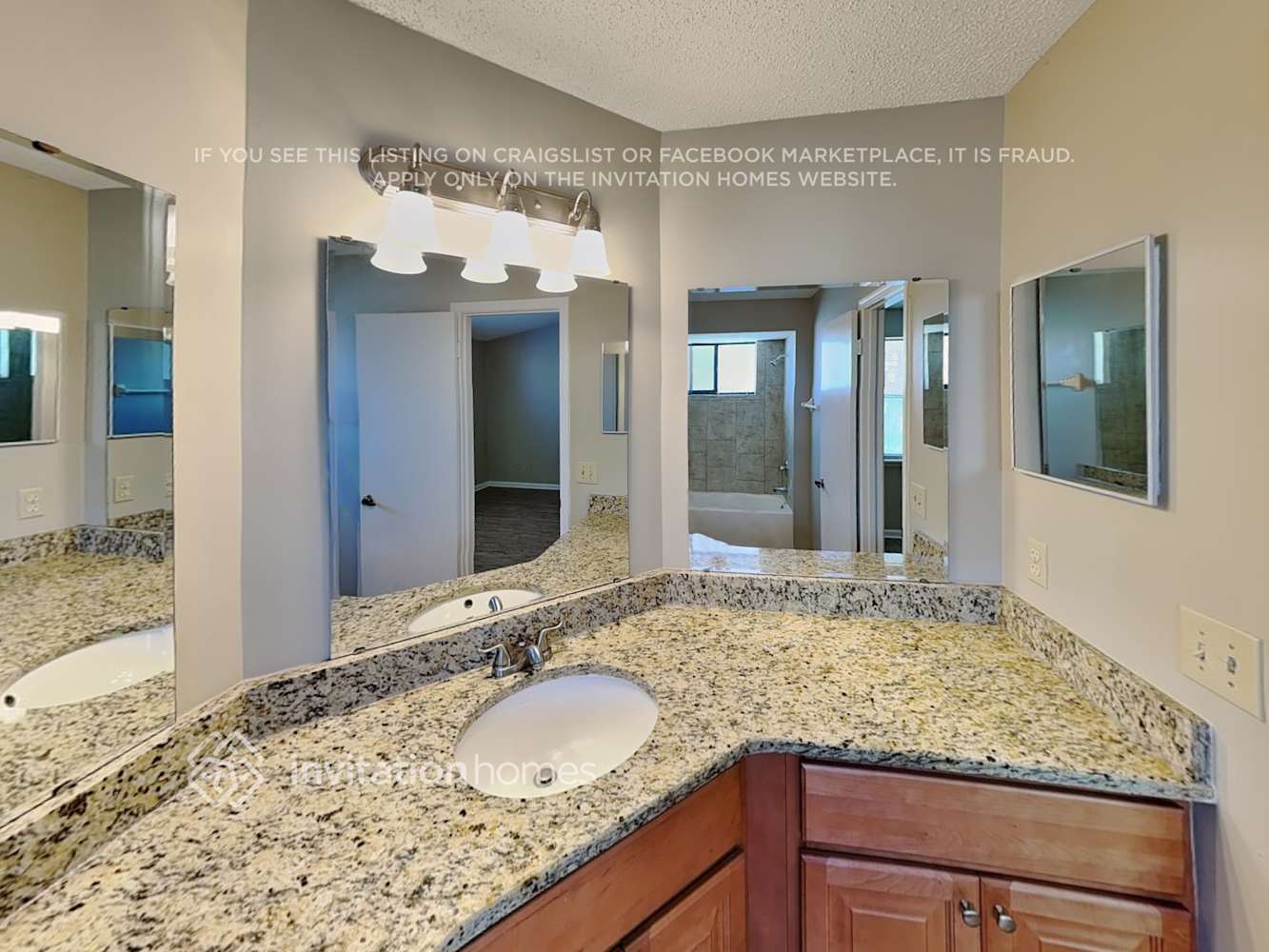 Building Photo - 10765 Losco Jct Dr