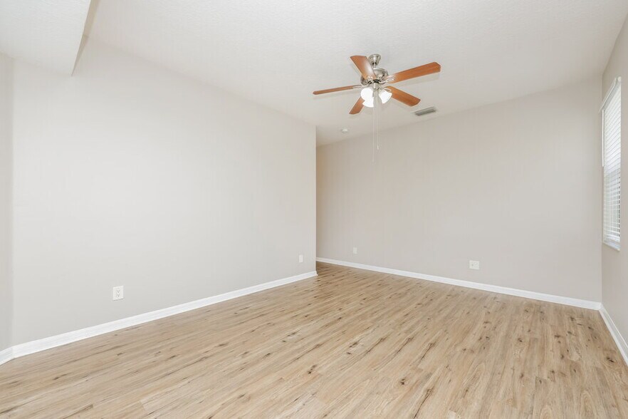 Building Photo - 13043 Terrace Springs Dr