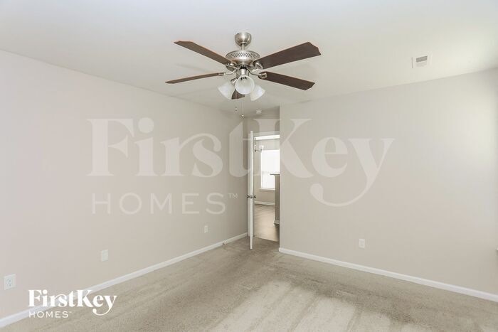 Building Photo - 8827 Twisted Pine Dr