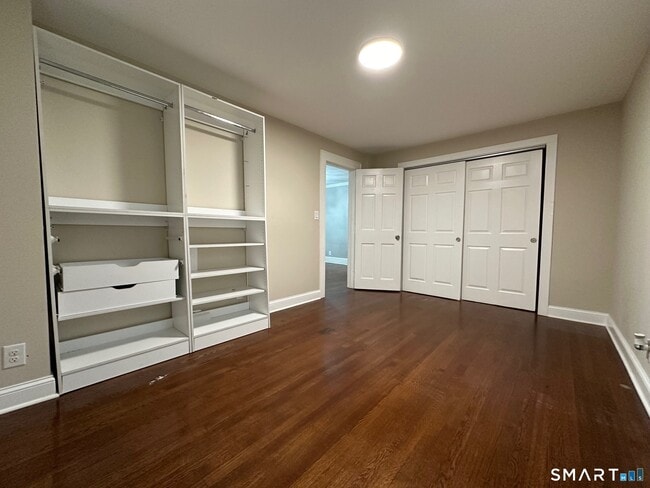 Building Photo - 70 Hawthorne St