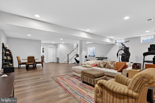 Building Photo - 41922 Spring Air Dr