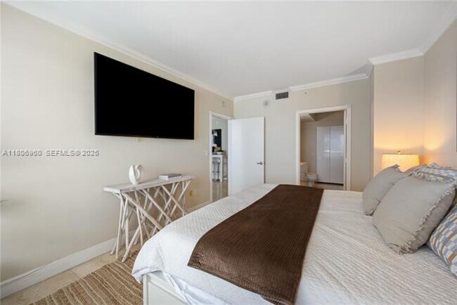 Building Photo - 6365 Collins Ave