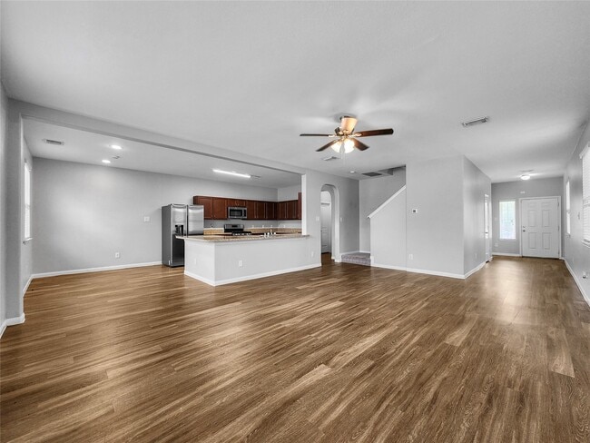 Building Photo - 10311 Urban Oak Trl