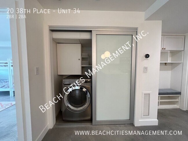 Building Photo - 20 38th Pl