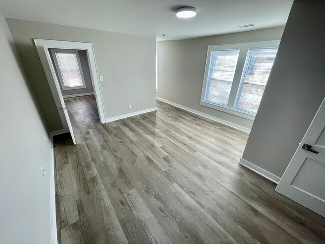Building Photo - Gorgeous 1 bedroom in happening Kannapolis!