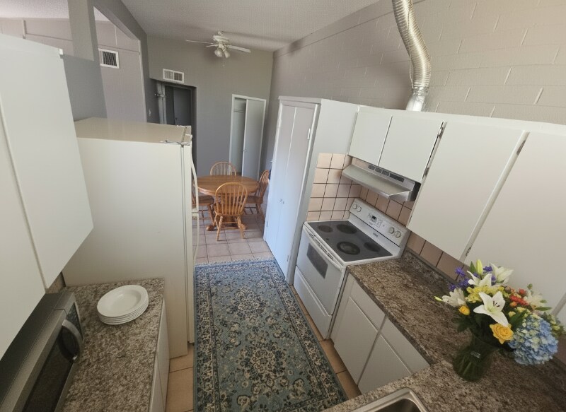 Building Photo - 1745 E Broadway Rd