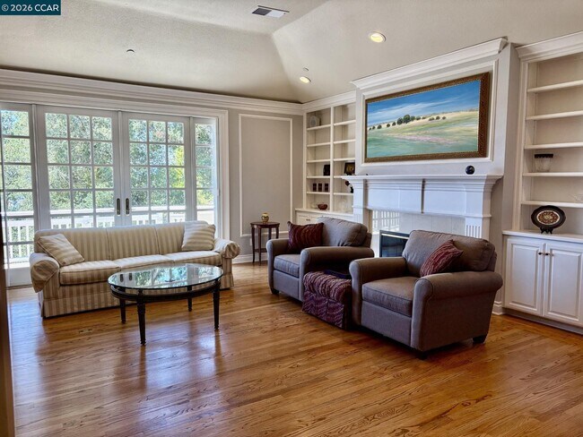 Building Photo - 39 Orinda View Rd