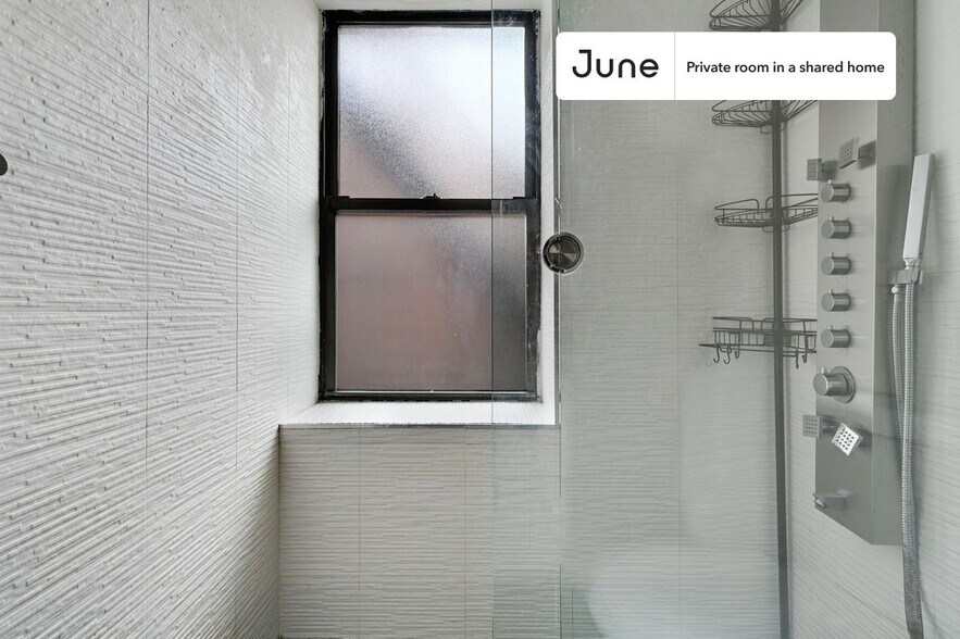 Building Photo - Room in Shared 3 bed/1 bath home in East Village