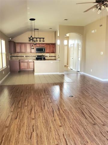 Building Photo - 313 Magnolia Dr