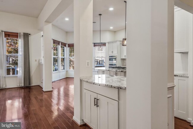 Building Photo - 41980 Ural Dr