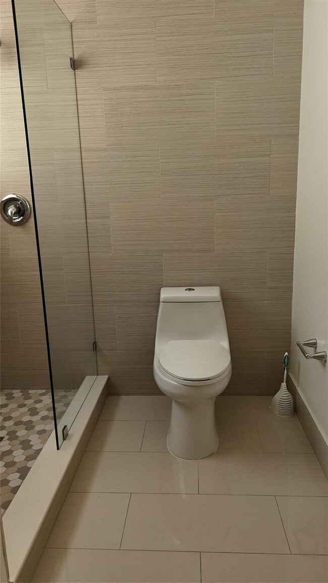 Building Photo - 6733 NW 81st Ct