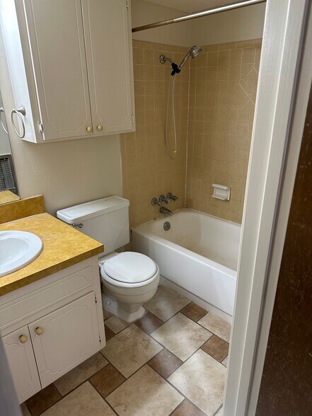 Building Photo - 4932 Blue Ridge Trl