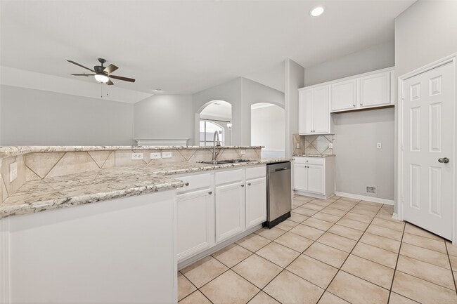 Building Photo - 15318 Bent Twig Way