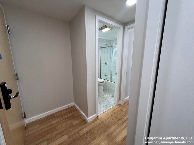 Building Photo - 1601 Washington St