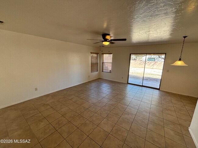 Building Photo - 770 W Firehawk Dr