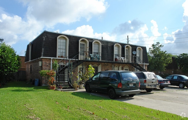 Building Photo - 3701 Jean Pl