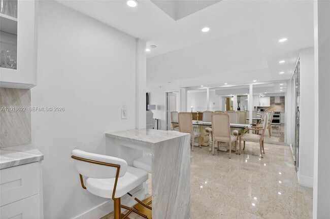 Building Photo - 4101 N Ocean Blvd