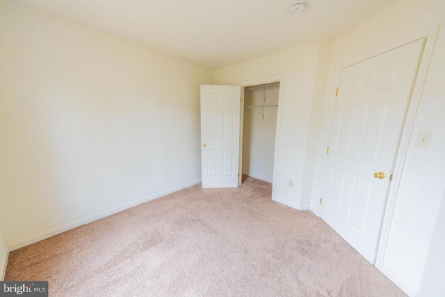 Building Photo - 5565 April Journey