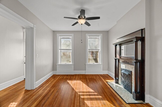Building Photo - Extremely Spacious and Bright 2-Bedroom Apartment on Cherokee Street